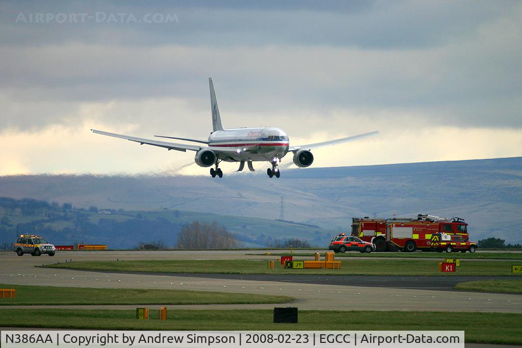 N386AA, 1994 Boeing 767-323/ER C/N 27060, Returning to Manchester with a Hydraulic failure.