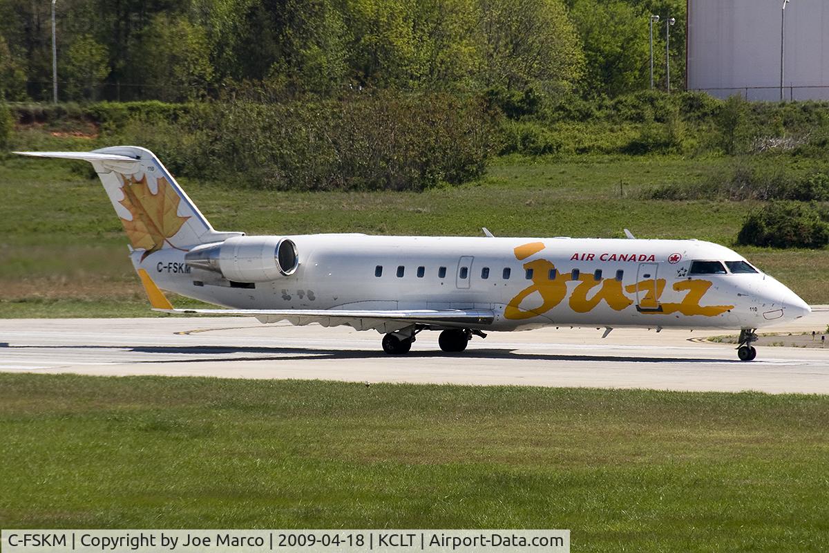C-FSKM, 1995 Canadair CRJ-100ER (CL-600-2B19) C/N 7071, @ CLT