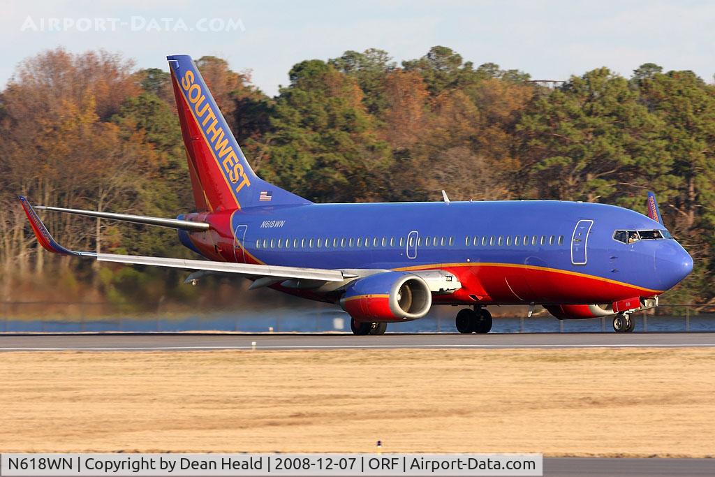 N618WN, 1995 Boeing 737-3H4 C/N 28034, Southwest Airlines N618WN (FLT SWA611) starting takeoff roll on RWY 23 enroute to Baltimore/Washington In'l (KBWI).