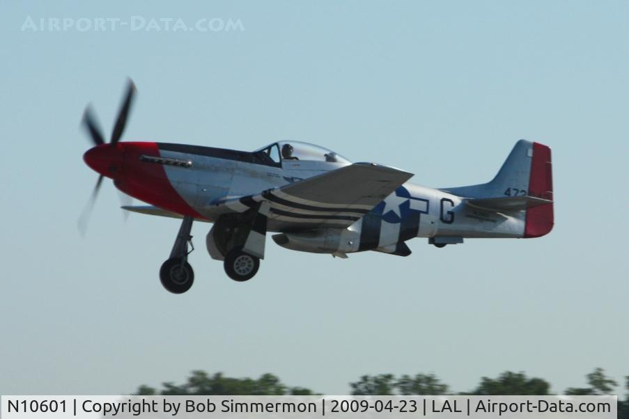 N10601, 1944 North American P-51D Mustang C/N 122-40383, Taking rides at Sun N Fun 2009 - Lakeland, Florida