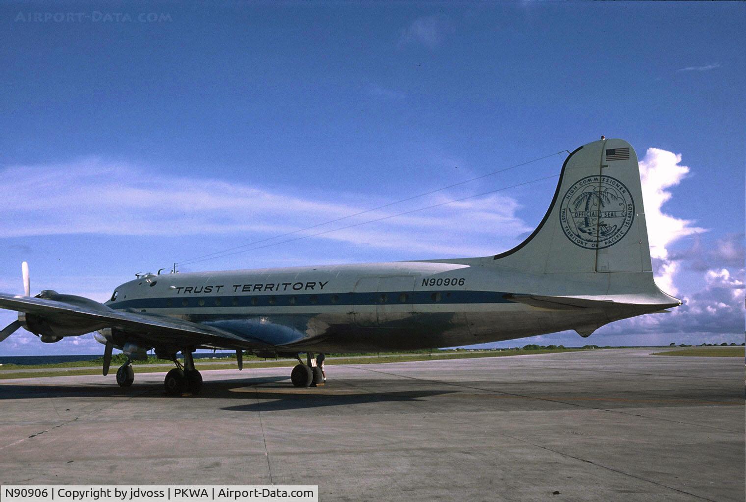 N90906, 1944 Douglas C-54E Skymaster (DC-4) C/N 27310, U.S. Dept of the Interior DC-4