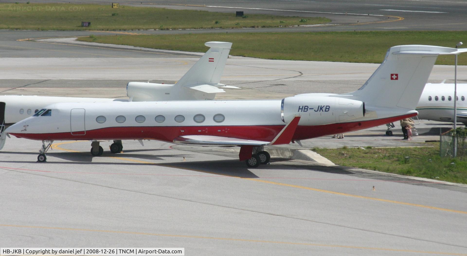 HB-JKB, 2008 Gulfstream Aerospace GV-SP (G550) C/N 5178, park at the  tncm ramp