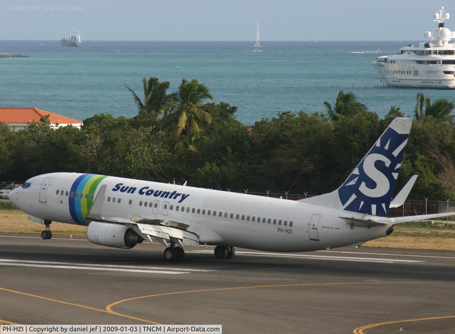 PH-HZI, 2000 Boeing 737-8K2 C/N 28380, Landing 10