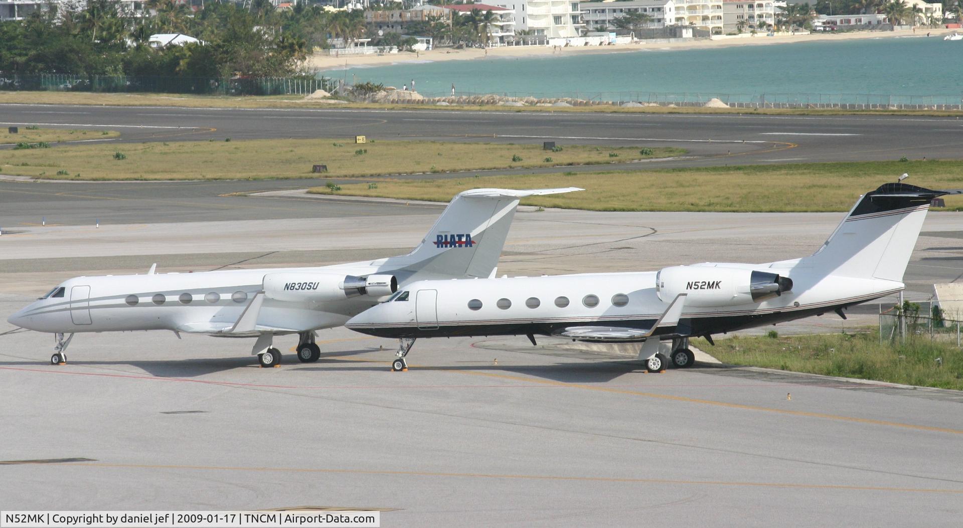 N52MK, 1998 Gulfstream Aerospace G-IV C/N 1337, park at the  tncm ramp