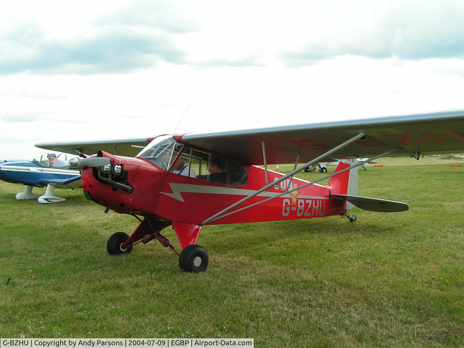 G-BZHU, 1982 Wag-Aero Sport Trainer C/N AACA/351, AT kemble PFA Rallye 2004