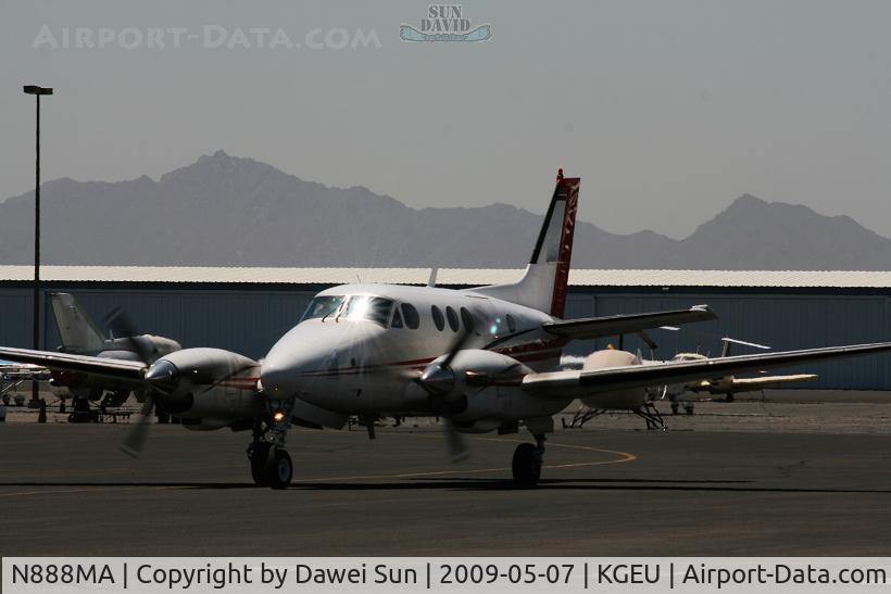 N888MA, 1975 Beech C90GTI King Air C/N LJ-656, kingair