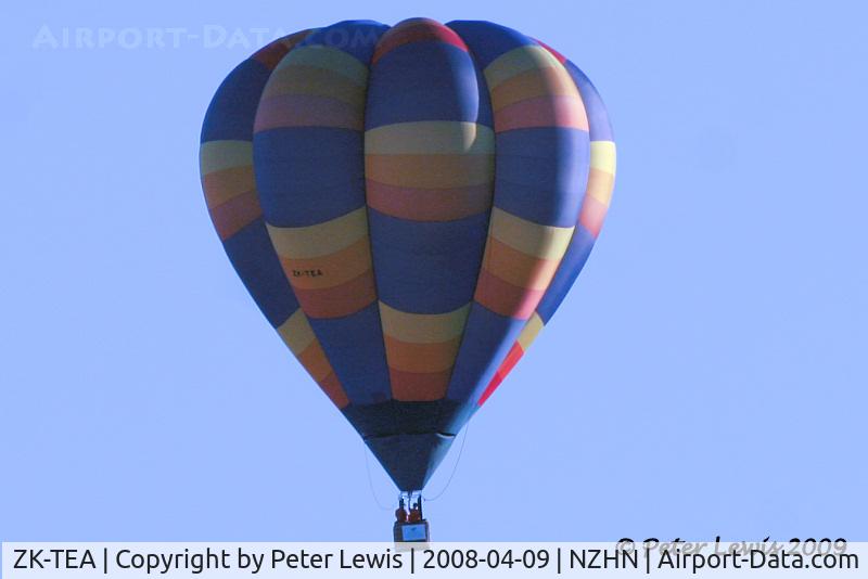 ZK-TEA, Cameron V-77 C/N 2073, J W Tomkinson, Auckland
