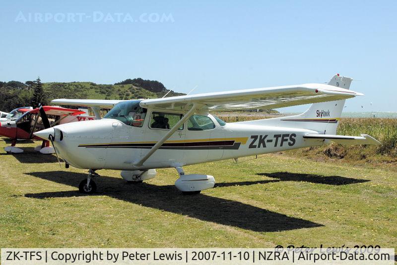 ZK-TFS, Cessna 172P C/N 17274751, F A Fullerton-Smith, Ongarue