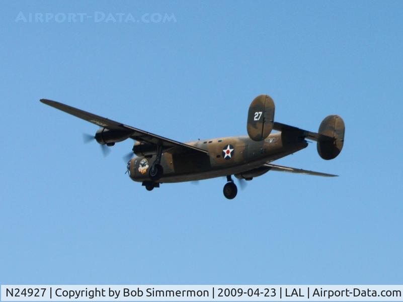 N24927, 1940 Consolidated Vultee RLB30 (B-24) C/N 18, Departing Sun N Fun 2009 - Lakeland, Florida