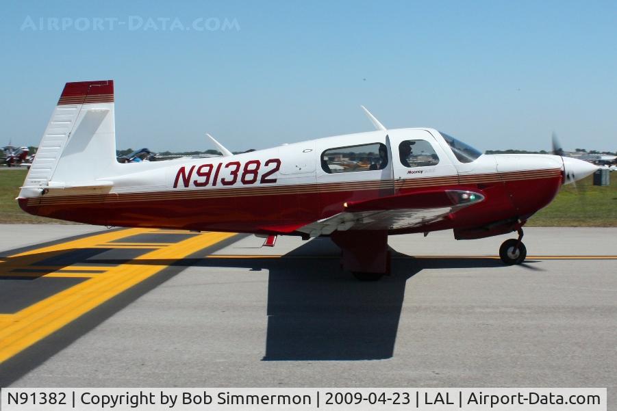 N91382, 1991 Mooney M20J 201 C/N 24-3238, Sun N Fun 2009 - Lakeland, Florida