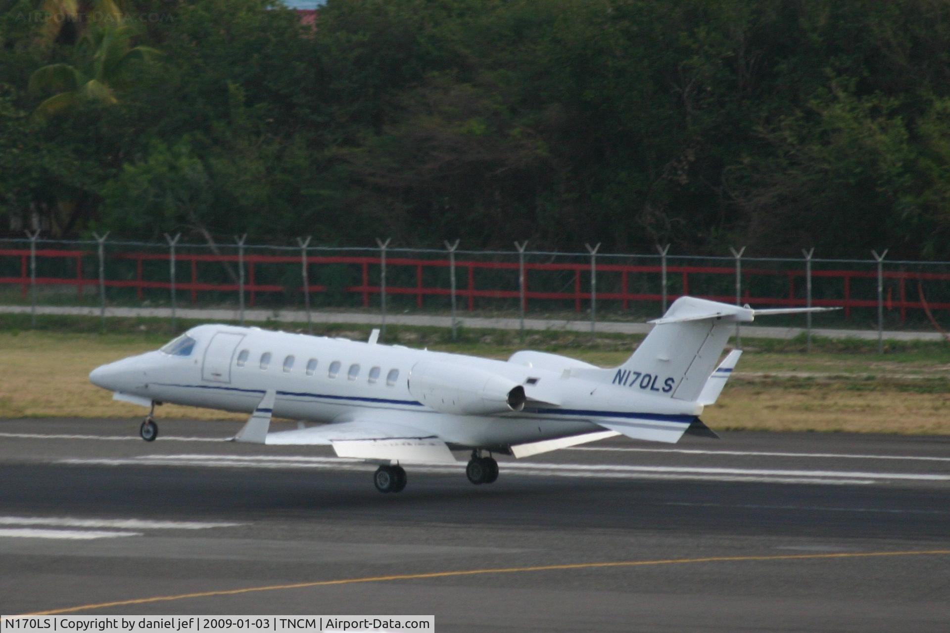 N170LS, Learjet Inc 45 C/N 029, Landing 10