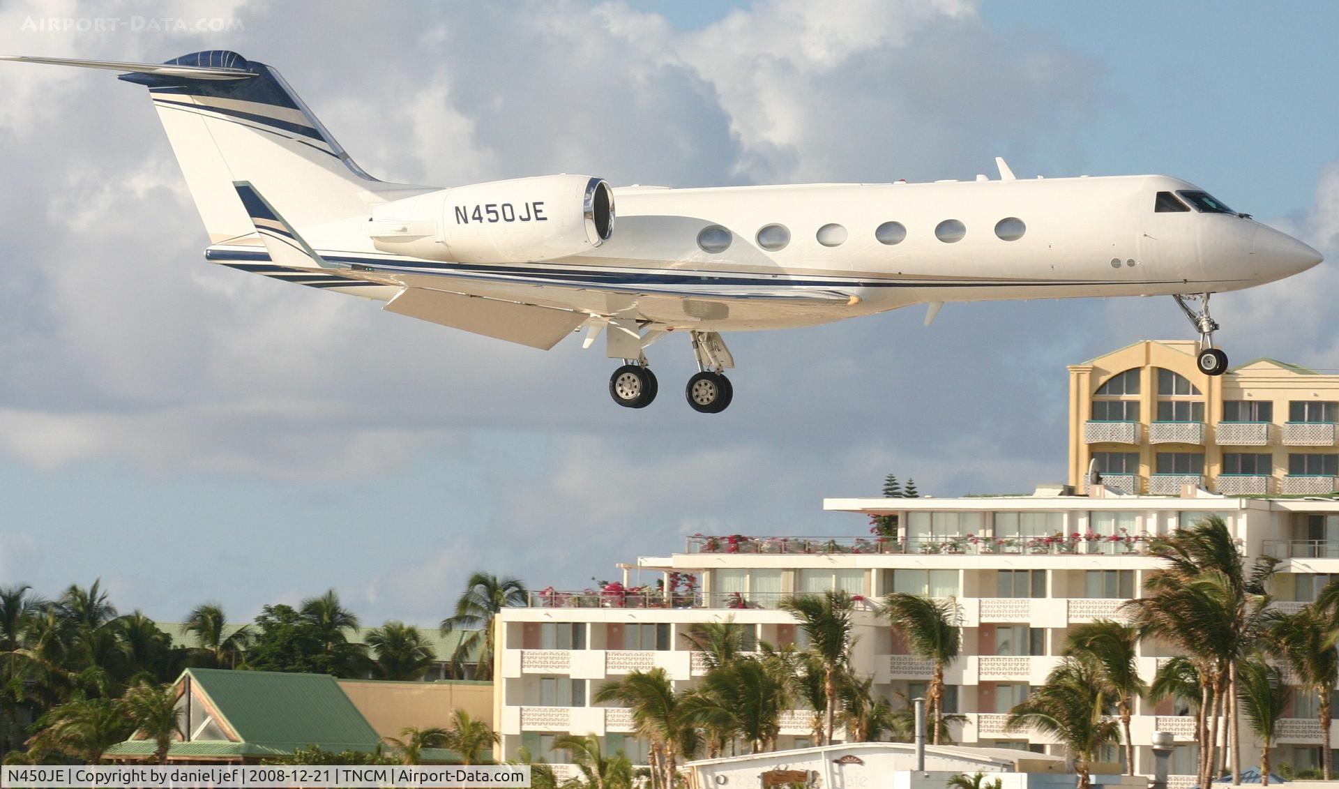 N450JE, 1993 Gulfstream Aerospace Gulfstream IV-SP C/N 1233, Landing 10