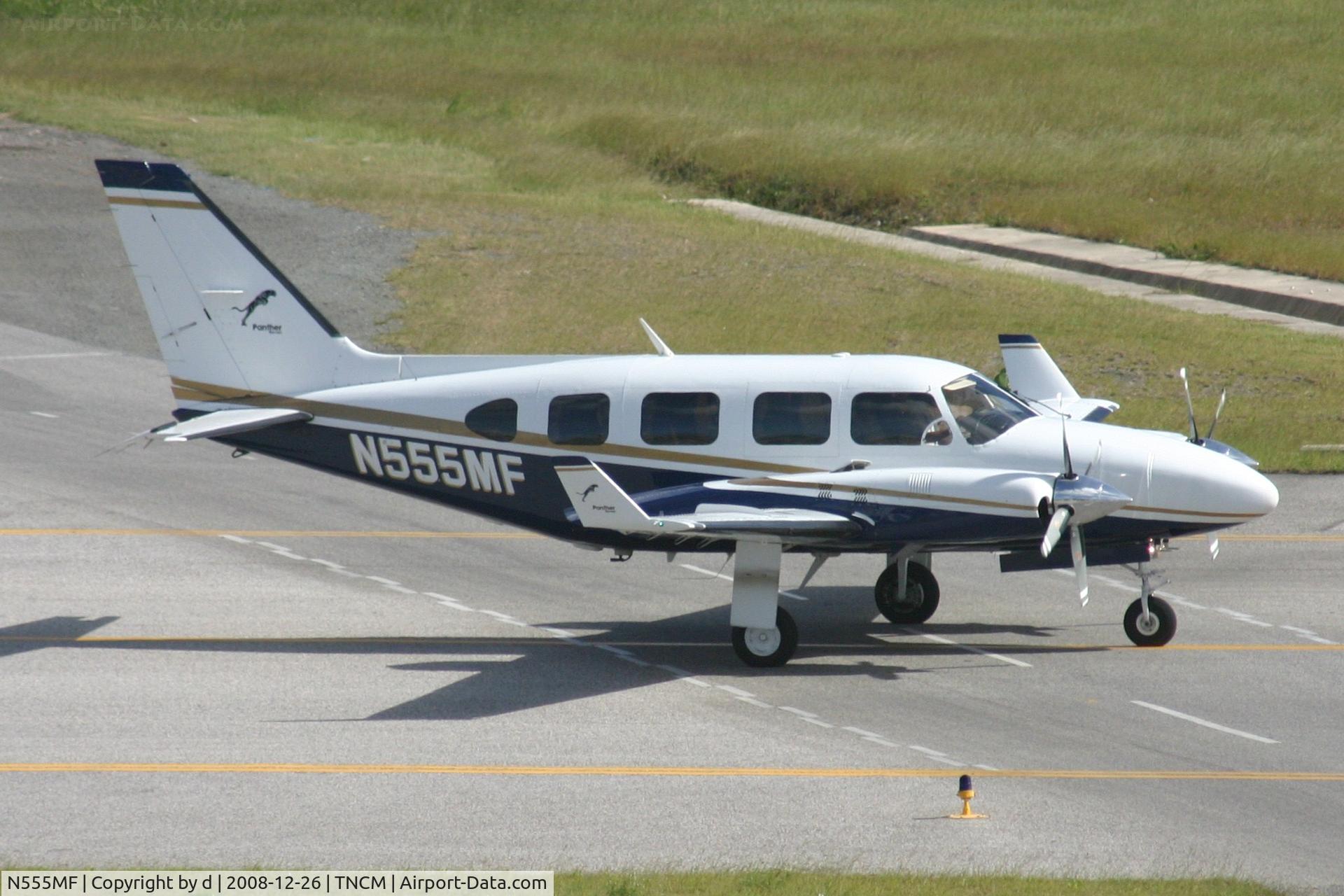 N555MF, 1980 Piper PA-31-325 Navajo C/R C/N 31-8012068, taxing runway 10