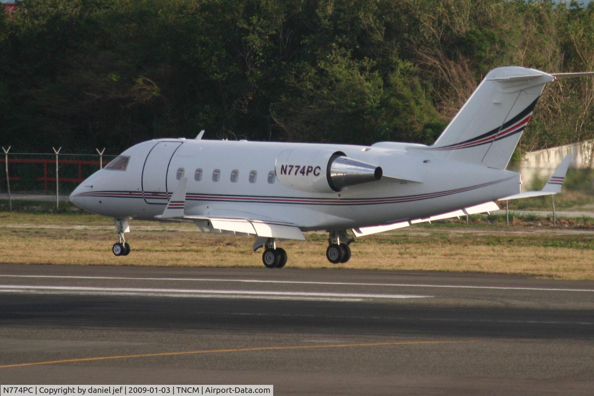 N774PC, 1991 Canadair Challenger 601-3A (CL-600-2B16) C/N 5094, Landing 10