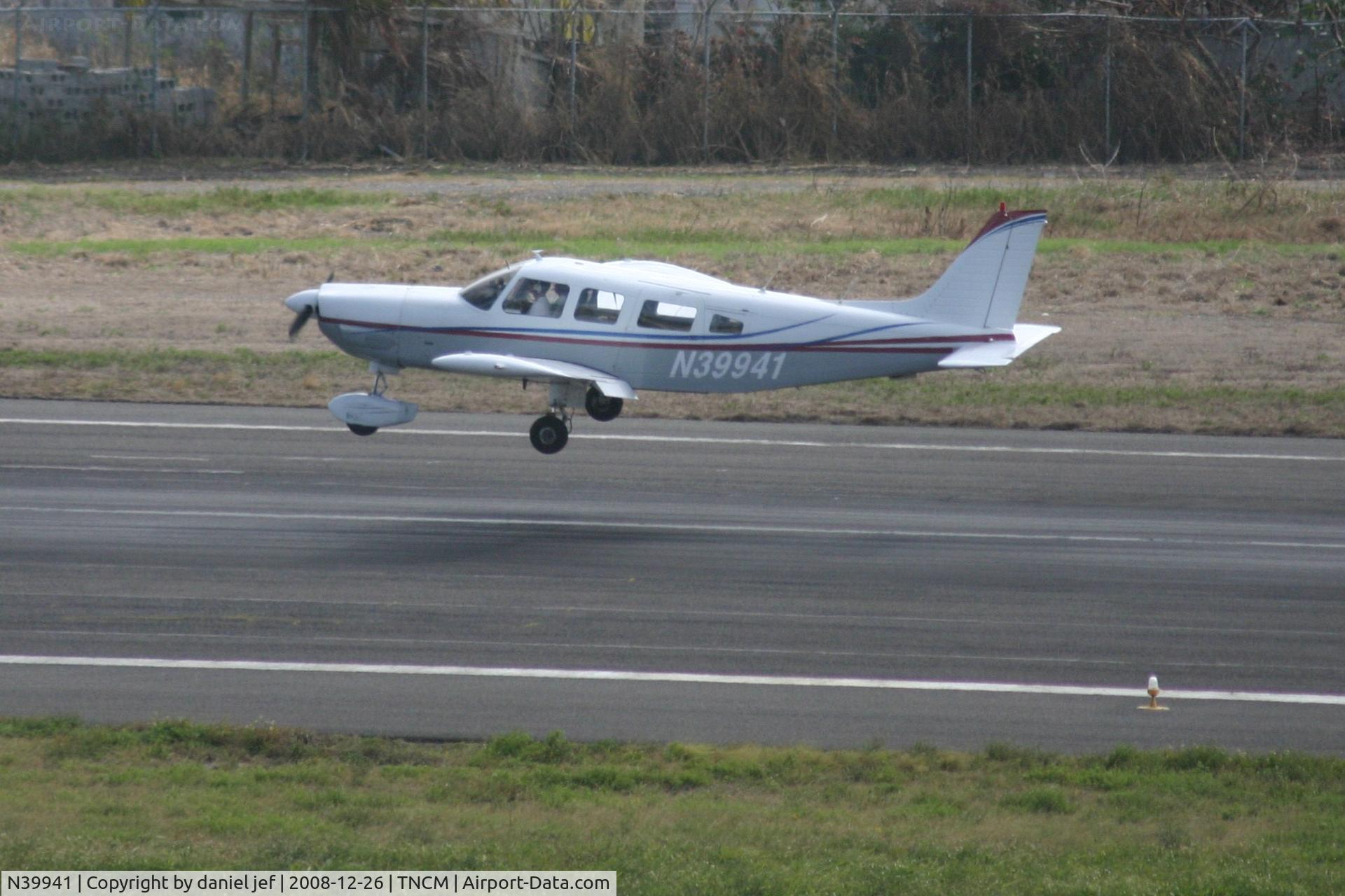 N39941, 1978 Piper PA-32-300 Cherokee Six C/N 32-7840179, Landing 10