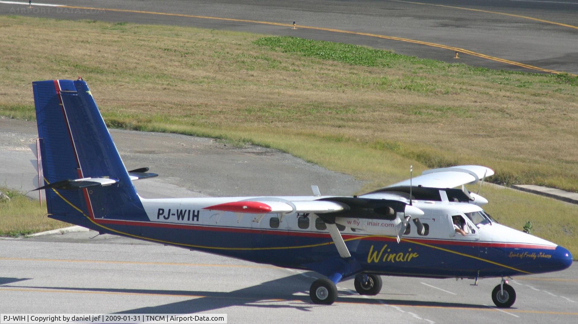 PJ-WIH, 1981 De Havilland Canada DHC-6-300 Twin Otter C/N 766, taxing runway 10