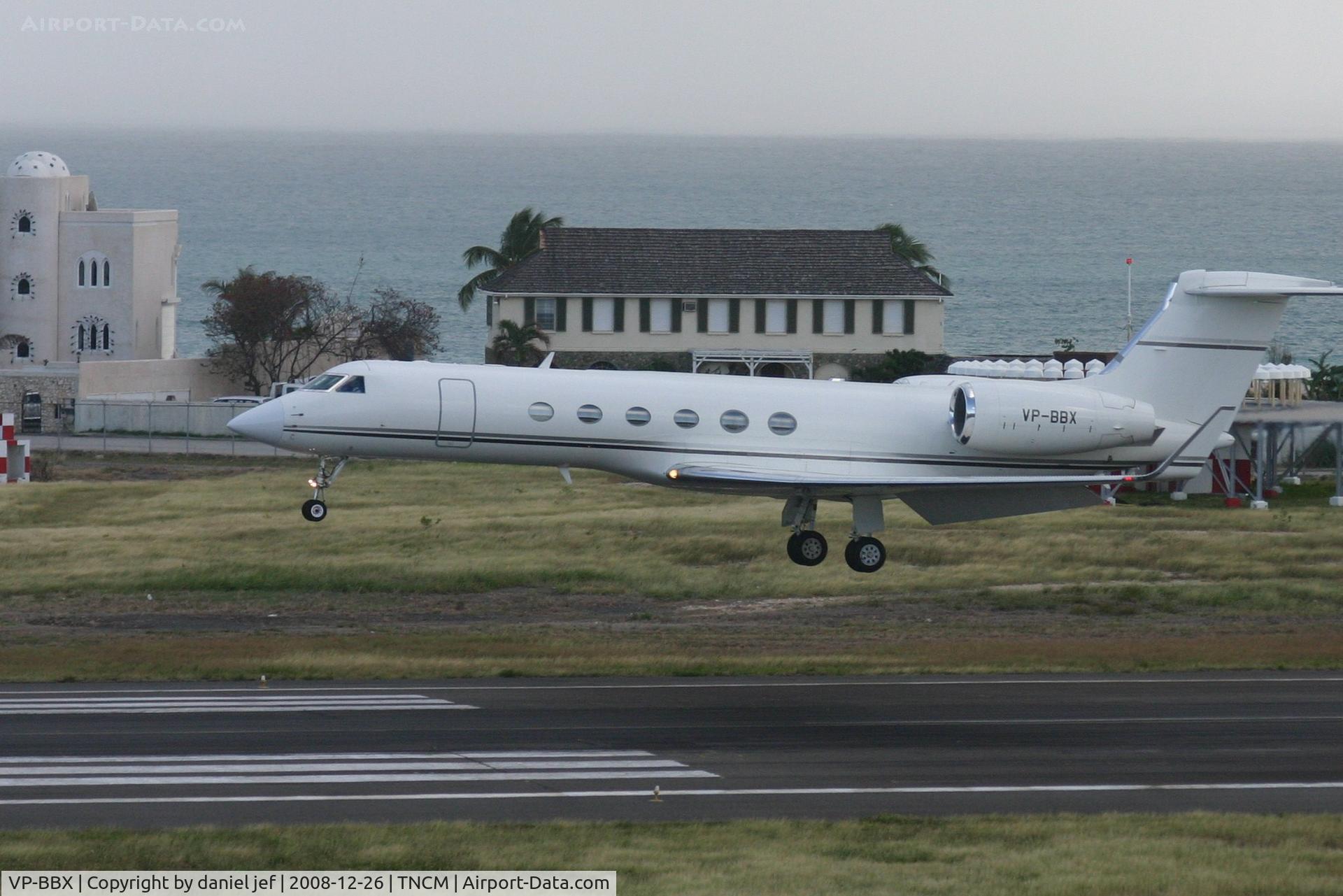 VP-BBX, Gulfstream Aerospace G-V Gulfstream V C/N 622, Landing 10