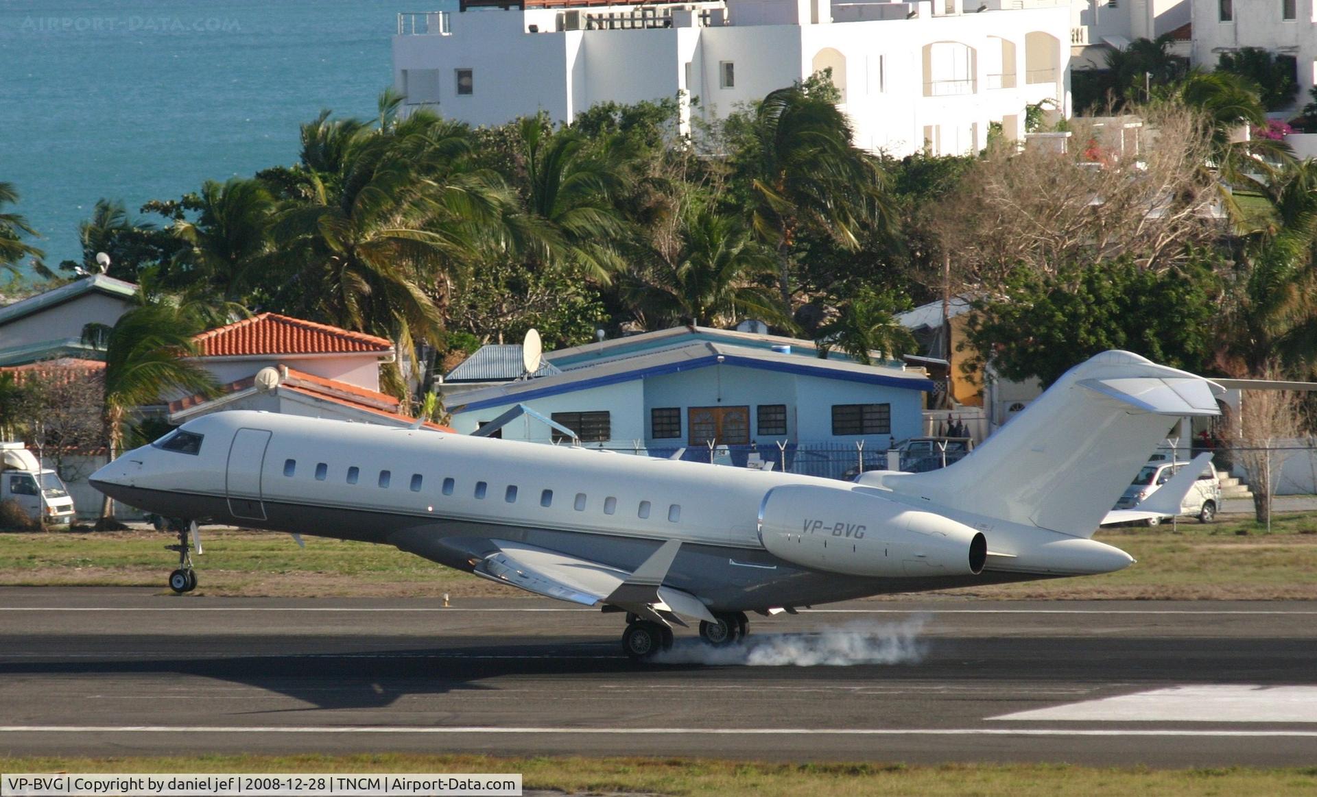 VP-BVG, 2006 Bombardier BD-700-1A10 Global Express XRS C/N 9193, Landing 10