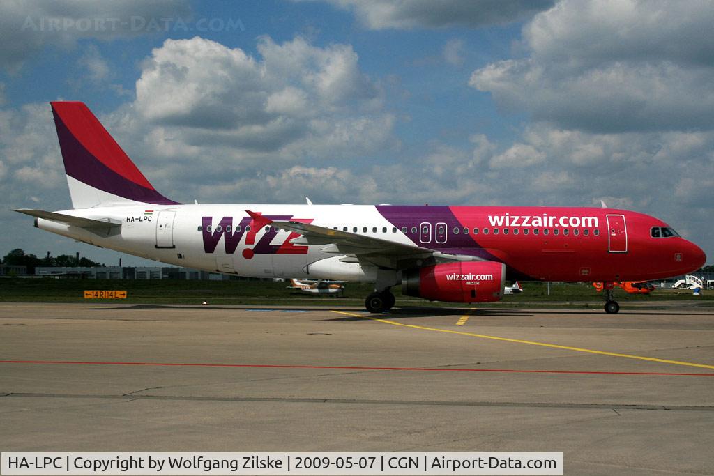 HA-LPC, 1998 Airbus A320-233 C/N 892, visitor