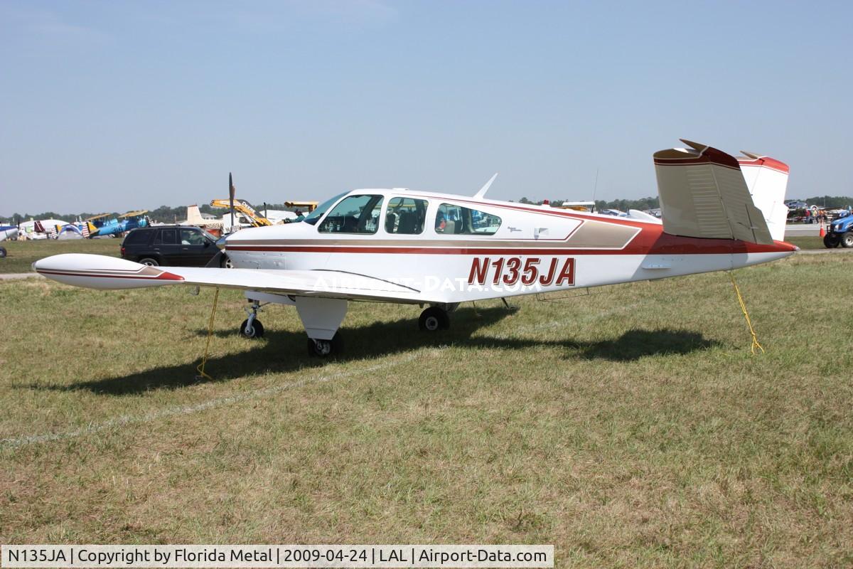 N135JA, 1967 Beech V35 Bonanza C/N D-8478, Beech V35 Bonanza