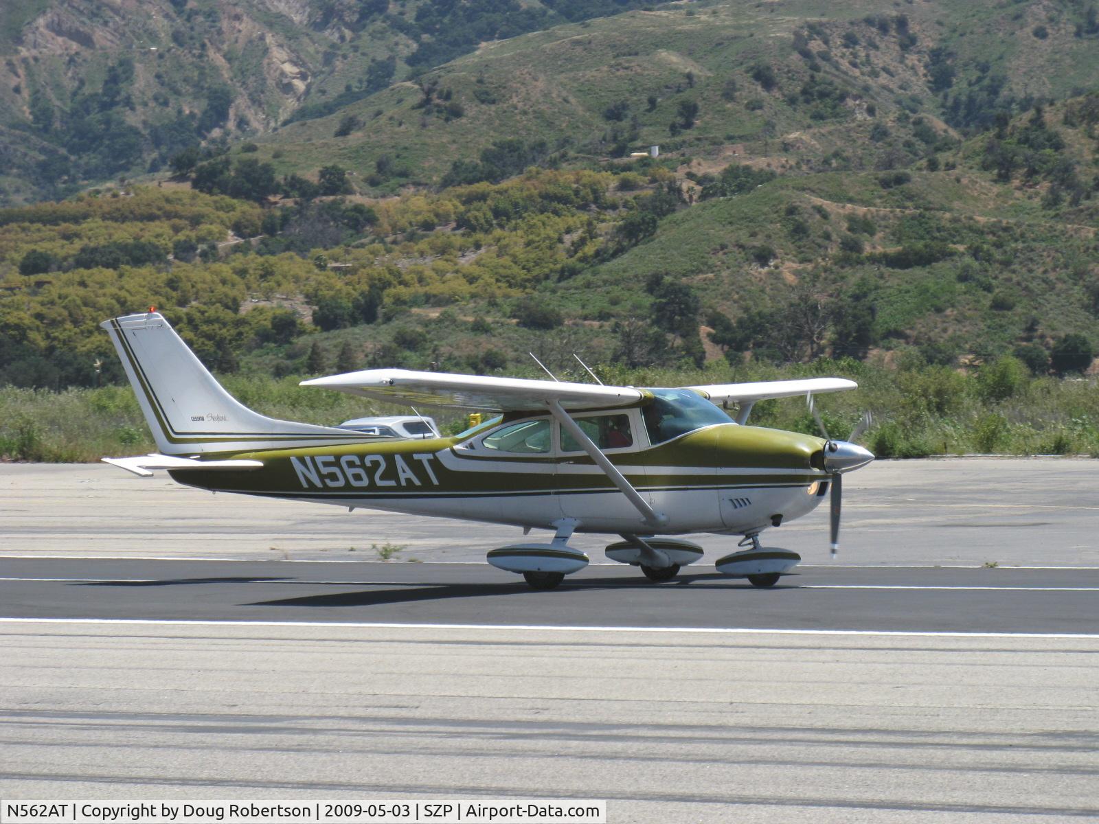 N562AT, 1974 Cessna 182P Skylane C/N 18263227, 1974 Cessna 182P SKYLANE, Continental O-470-S 230 Hp, landing roll Rwy 22