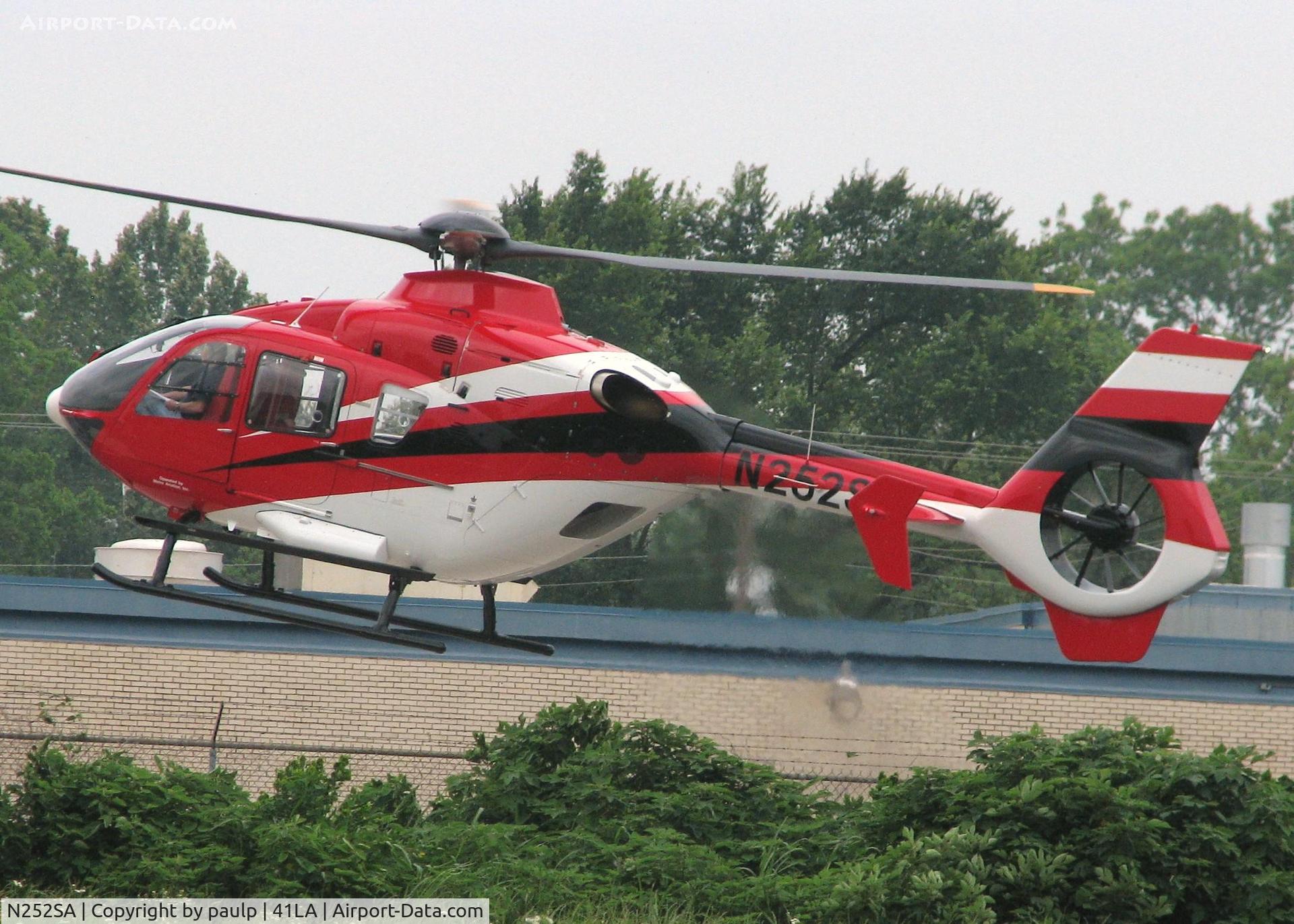 N252SA, 2008 Eurocopter EC-135P-2+ C/N 0707, Landing at Metro Aviation near the Shreveport Downtown airport.