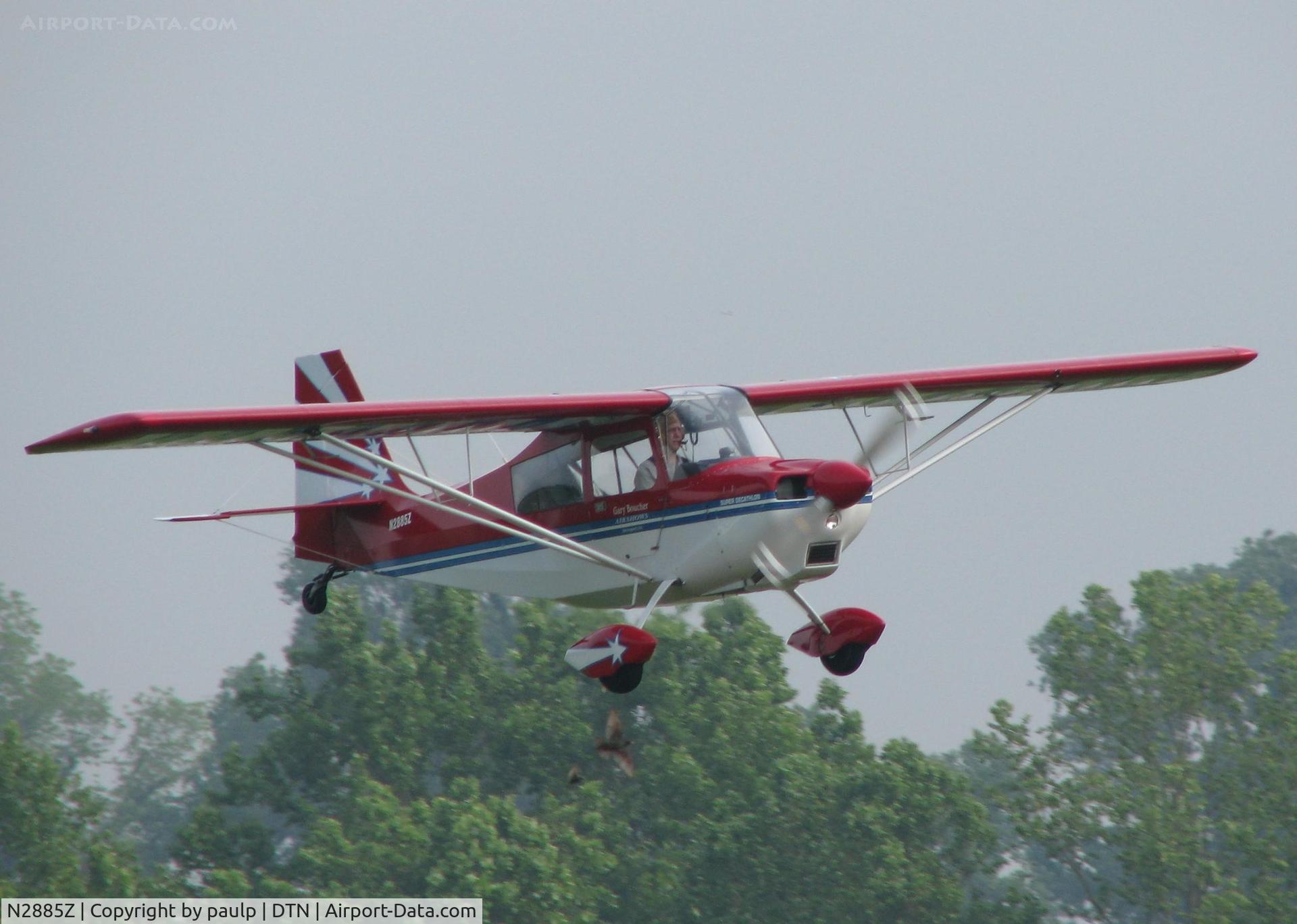 N2885Z, 1978 Bellanca 8KCAB Super Decathlon C/N 374-78, Doing touch and goes on 14 at Downtown Shreveport.