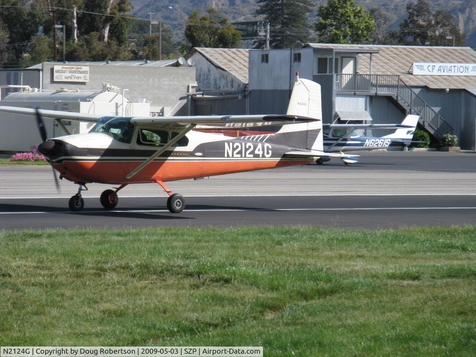 N2124G, 1958 Cessna 182A Skylane C/N 51424, 1958 Cessna 182A SKYLANE, Continental O-470 230 Hp, landing roll Rwy 22
