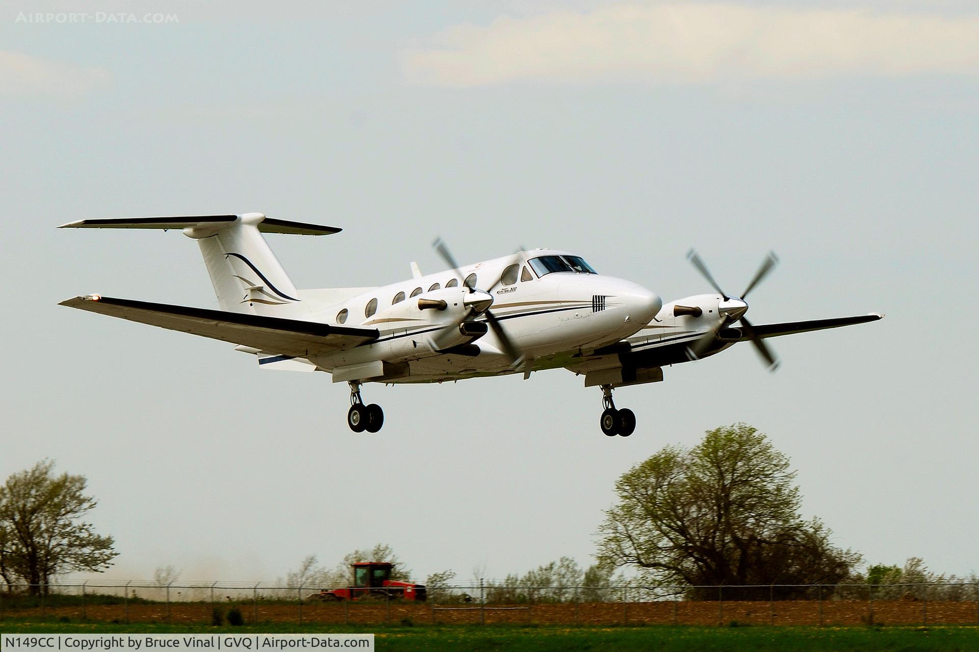 N149CC, 1988 Beech 300 C/N FA-145, Gennesee County Airport