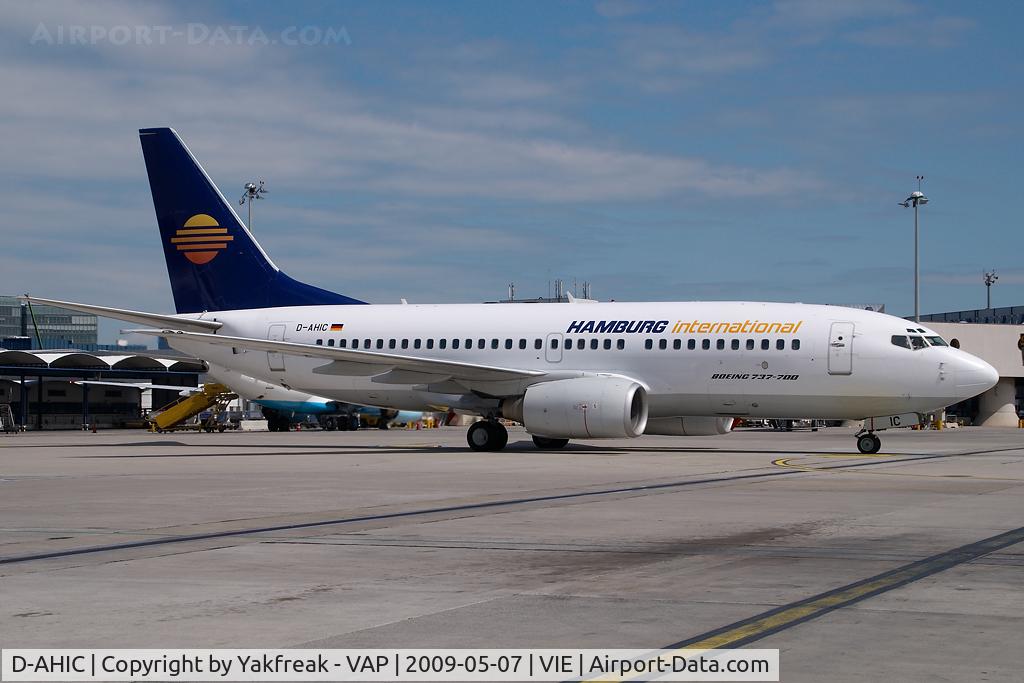 D-AHIC, 2001 Boeing 737-7BK C/N 30617, Hamburg International Boeing 737-700