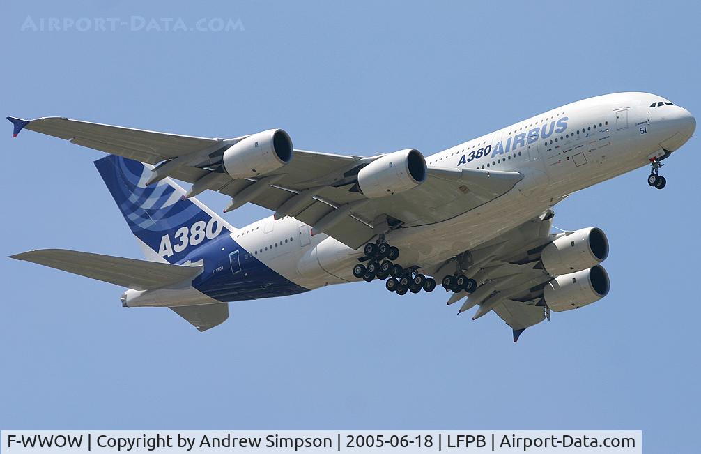 F-WWOW, 2005 Airbus A380-841 C/N 001, 2005 Paris Airshow.