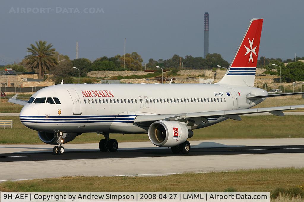 9H-AEF, 2003 Airbus A320-214 C/N 2142, Landing in Malta.