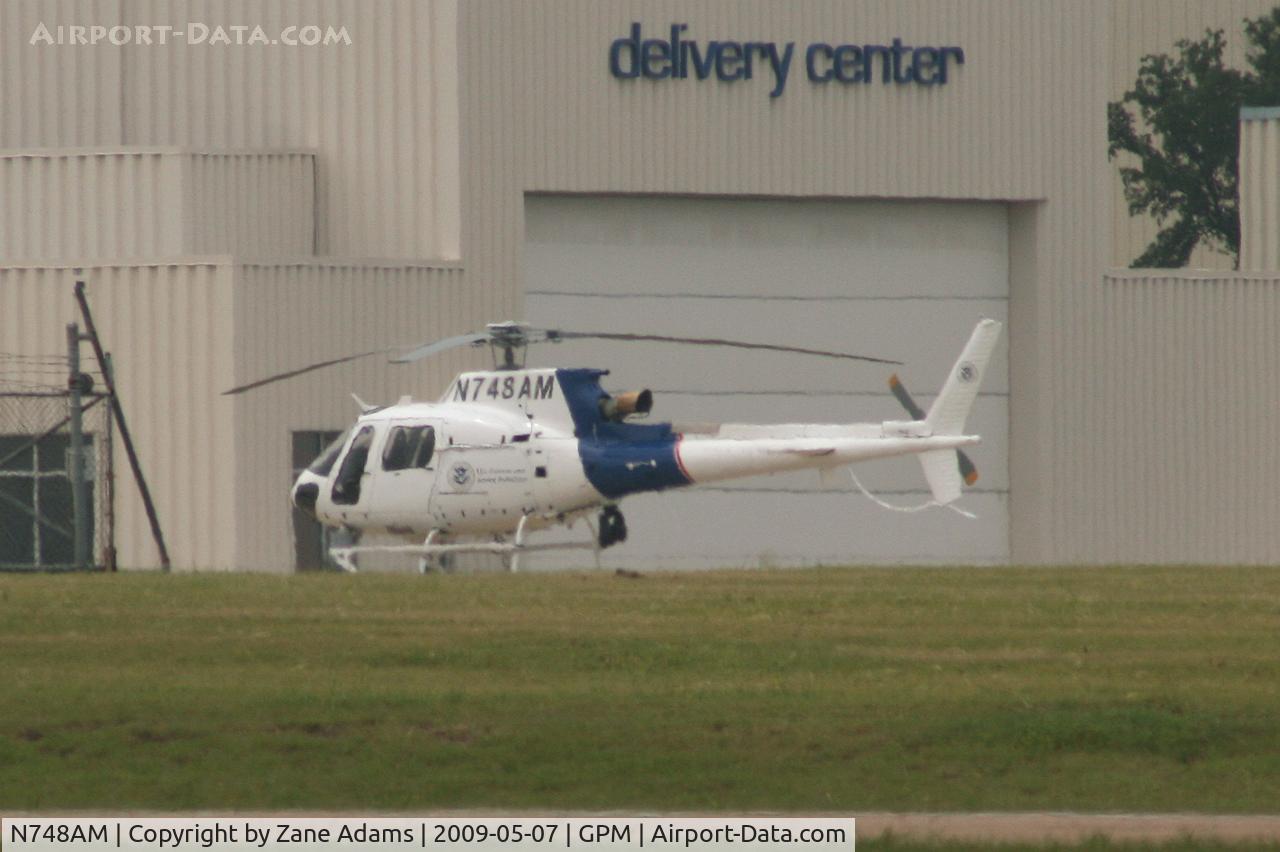 N748AM, 2009 Aerospatiale AS-350B-3 Ecureuil C/N 4617, At Grand Prairie Municipal