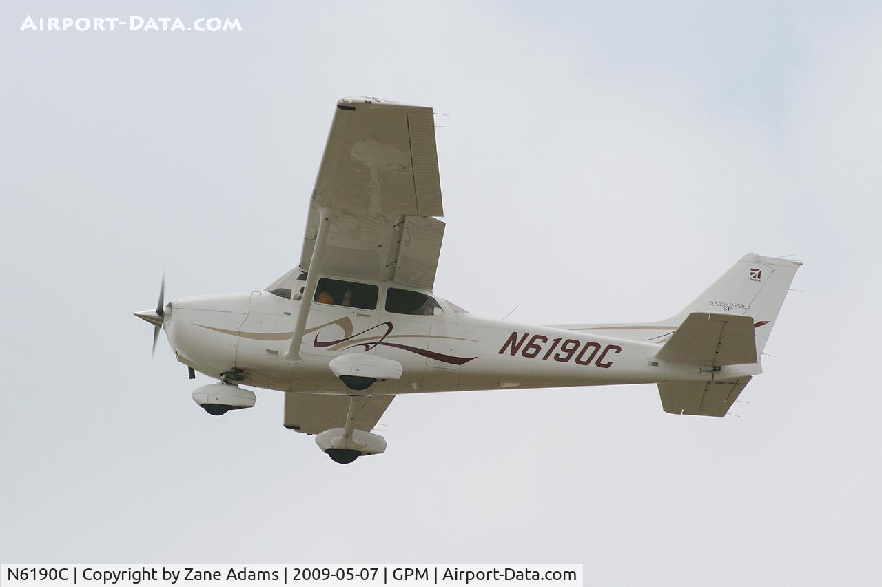 N6190C, 2008 Cessna 172S C/N 172S10741, At Grand Prairie Municipal