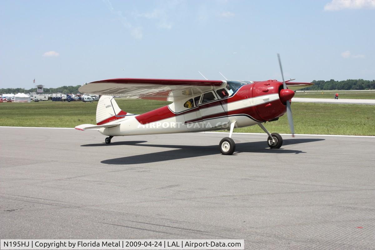 N195HJ, 1952 Cessna 195B Businessliner C/N 7880, Cessna 195B