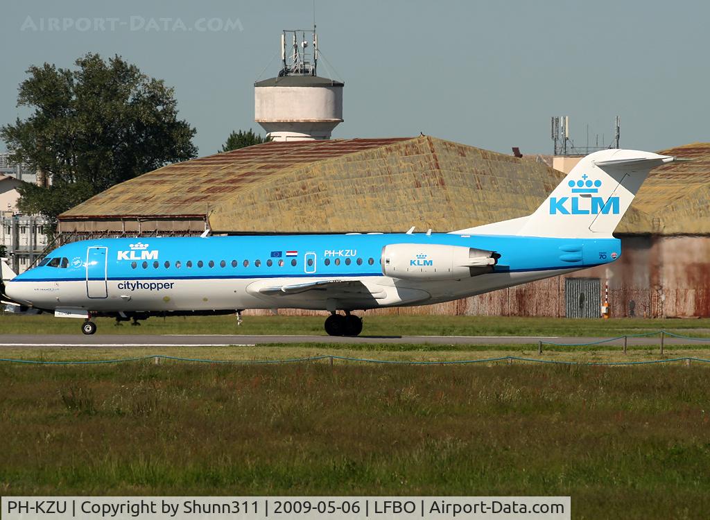 PH-KZU, 1995 Fokker 70 (F-28-0070) C/N 11543, Ready for take off rwy 32R