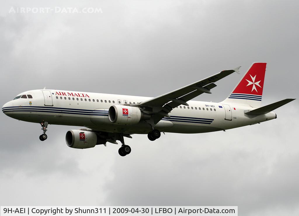 9H-AEI, 2004 Airbus A320-214 C/N 2189, Landing rwy 32L