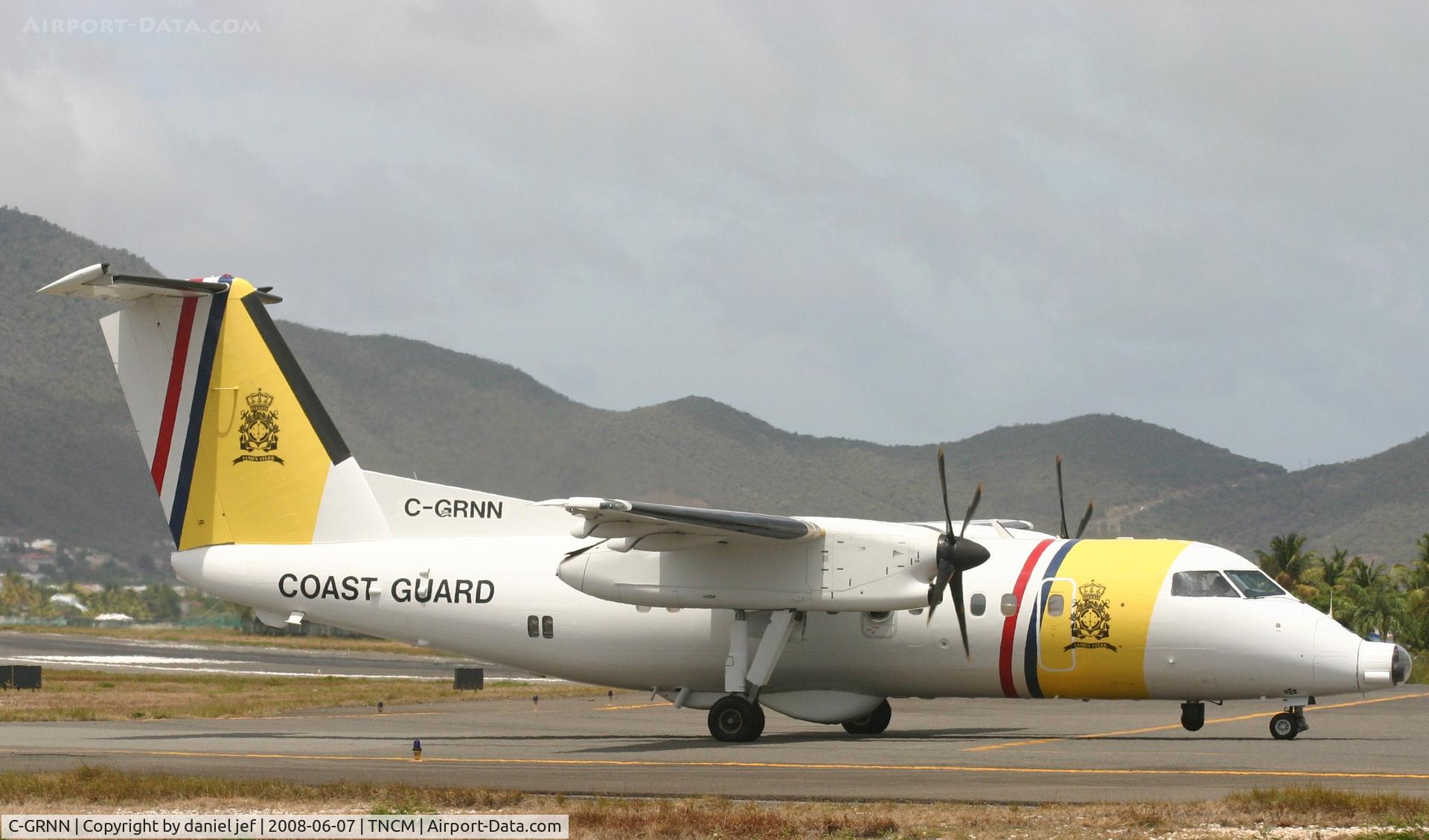 C-GRNN, 1992 De Havilland Canada DHC-8-106 Dash 8 C/N 314, taxing runway 10