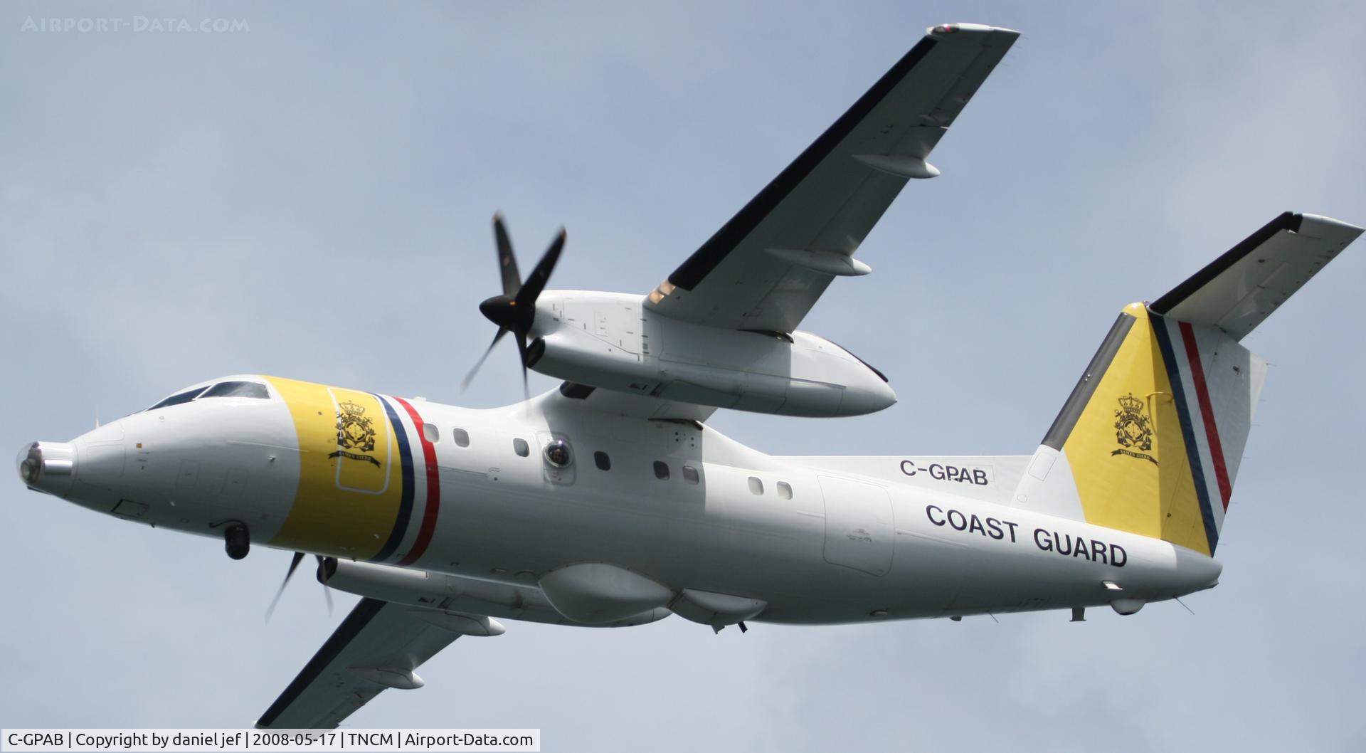 C-GPAB, 1991 De Havilland Canada DHC-8-106 Dash 8 C/N 275, fly by runway 10