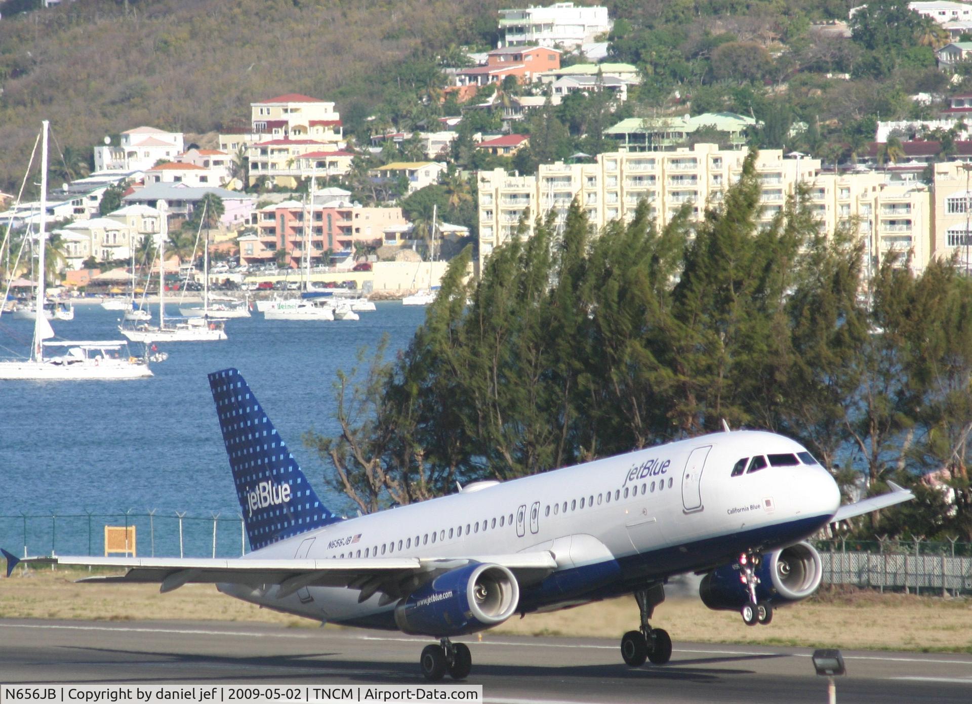 N656JB, 2007 Airbus A320-232 C/N 3091, take off runway 09