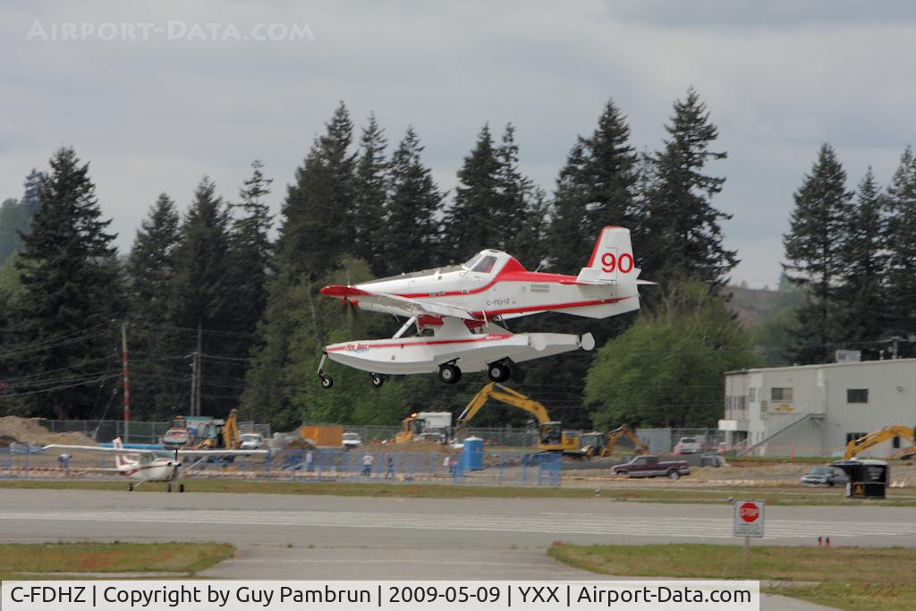 C-FDHZ, 2009 Air Tractor AT-8021F Fire Boss C/N 802A-0319, Getting ready to depart