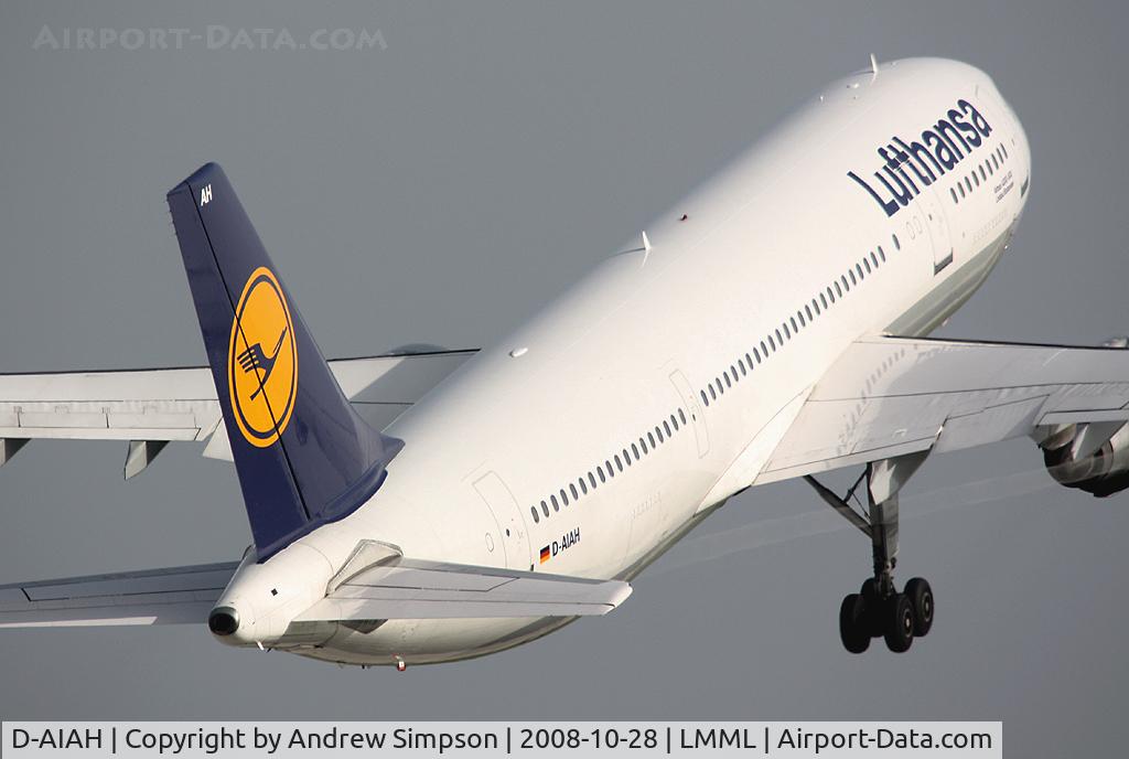 D-AIAH, 1986 Airbus A300B4-603 C/N 380, Departing Malta.