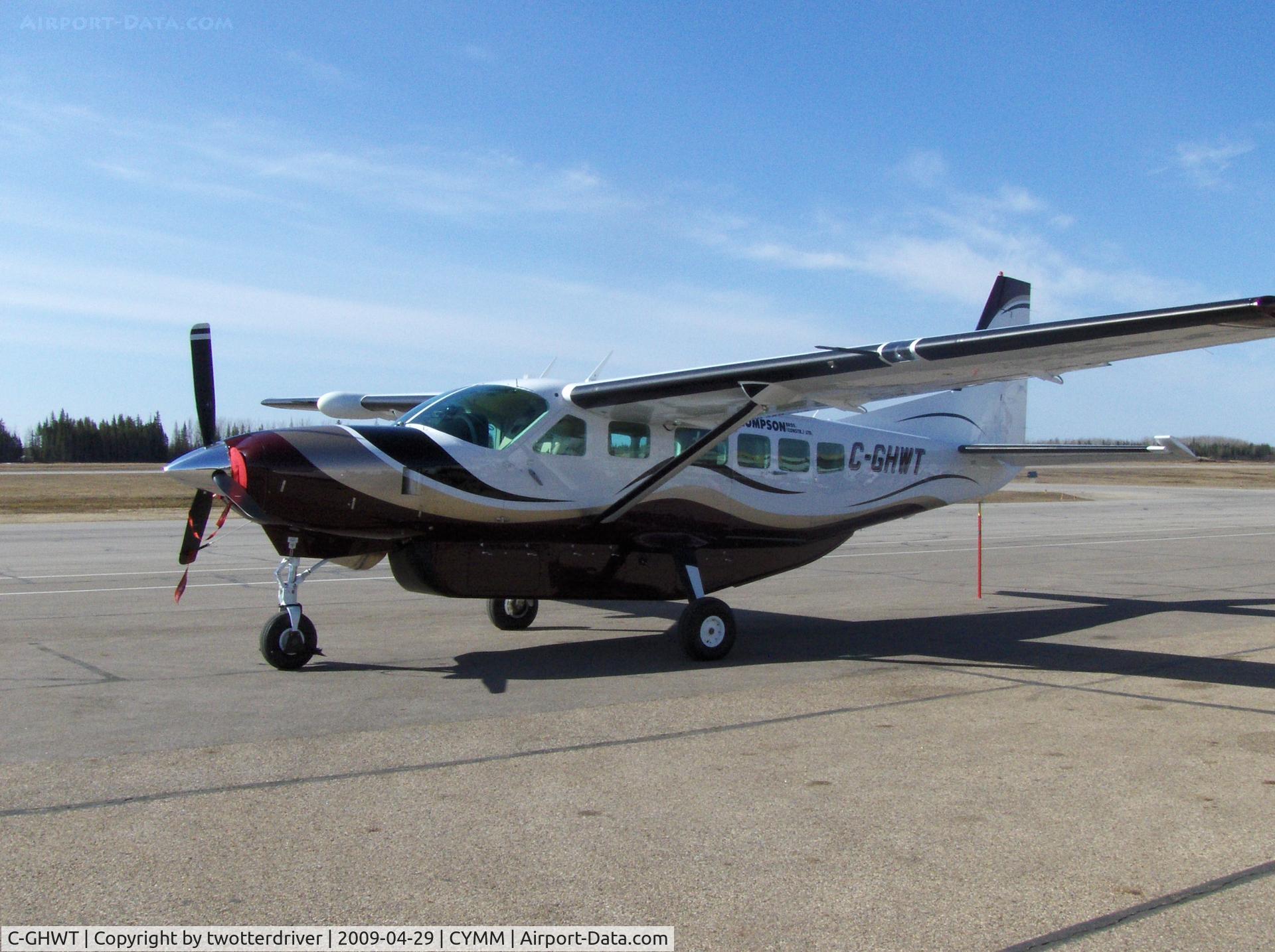 C-GHWT, Cessna 208 Caravan I C/N 20800411, On The Ramp
