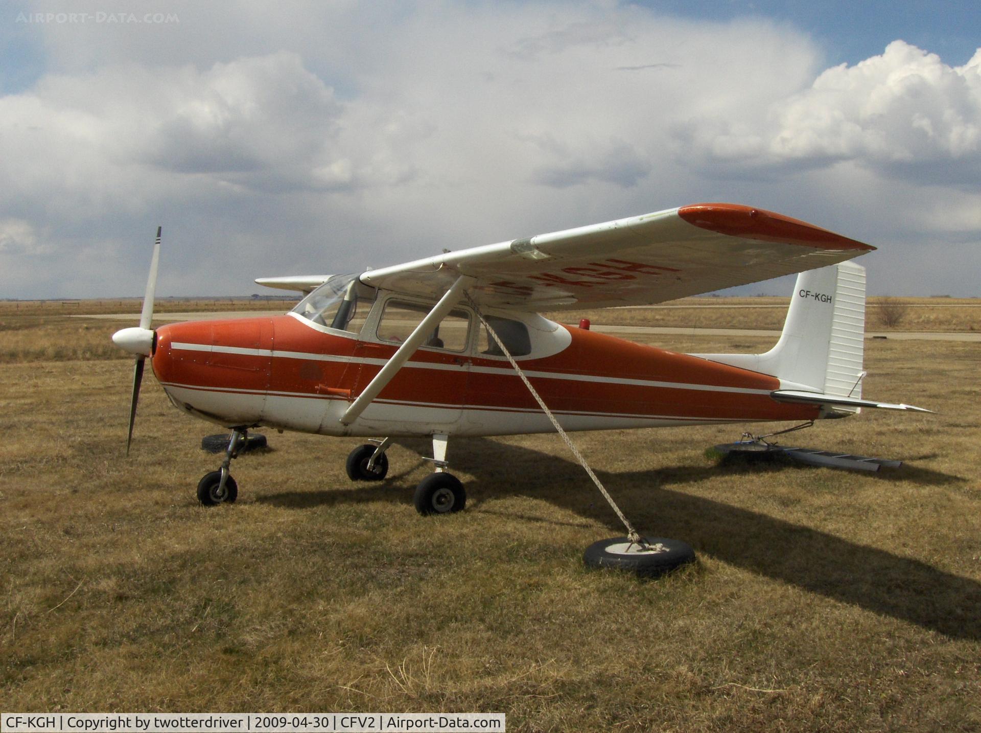 CF-KGH, 1956 Cessna 172 C/N 28603, Tied Down in the wind