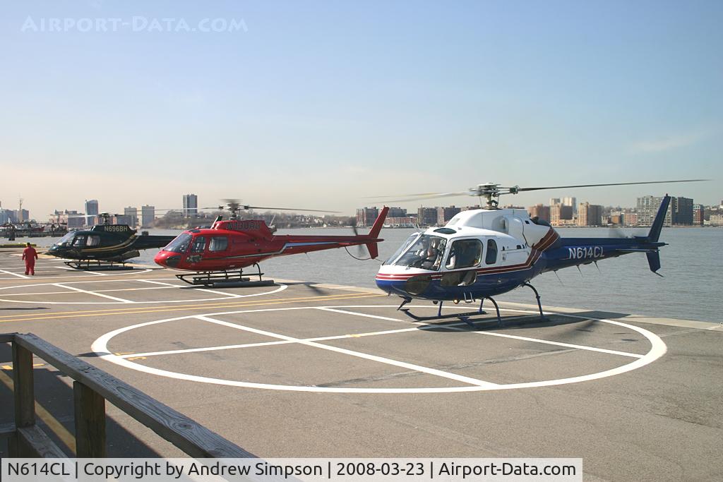 N614CL, 1997 Aerospatiale AS-355F-2 Ecureuil 2 C/N 5614, Pleasure flight Helicopters lined up and ready to go.