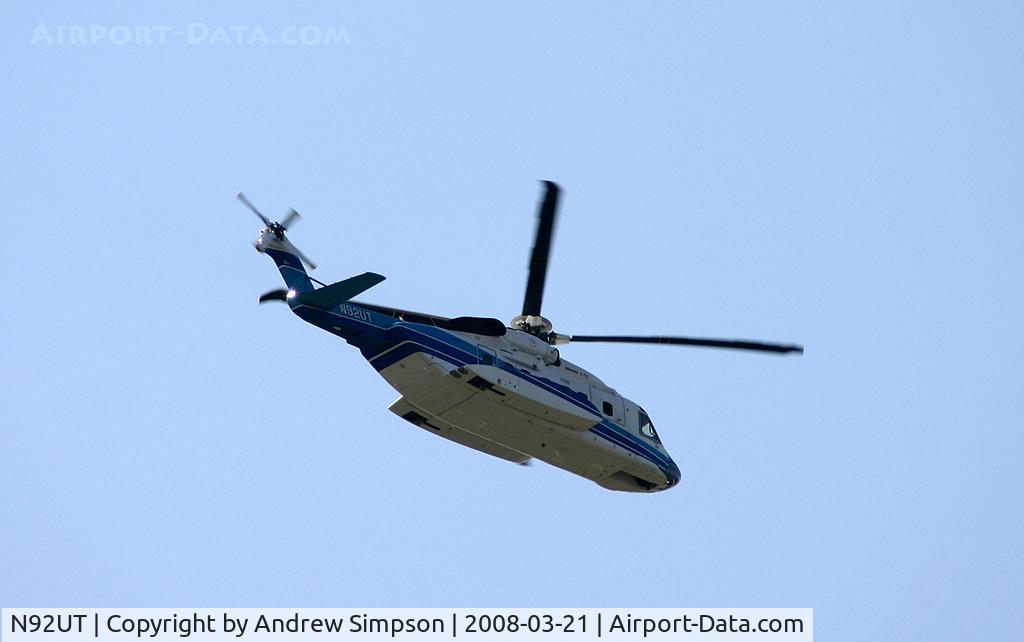 N92UT, 2005 Sikorsky S-92A C/N 920021, A rare sight iver New York.