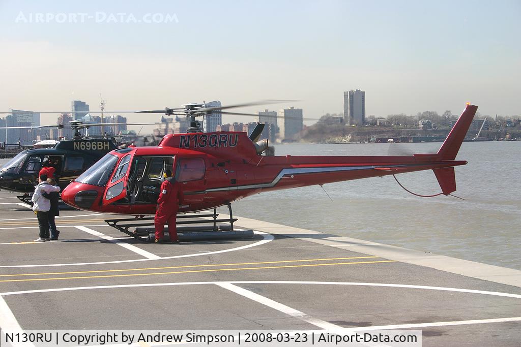 N130RU, 2007 Eurocopter AS-350B-2 Ecureuil C/N 4208, Pleasure flight Helicopter ready to go.