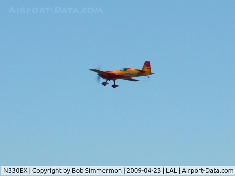N330EX, Extra EA-300SC C/N SC001E, Departing Sun N Fun 2009 - Lakeland, Florida