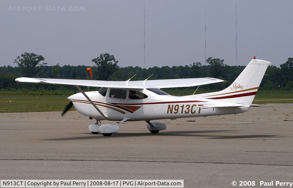 N913CT, 1998 Cessna 182S Skylane C/N 18280391, Topped off, and rolling out from the fueling area