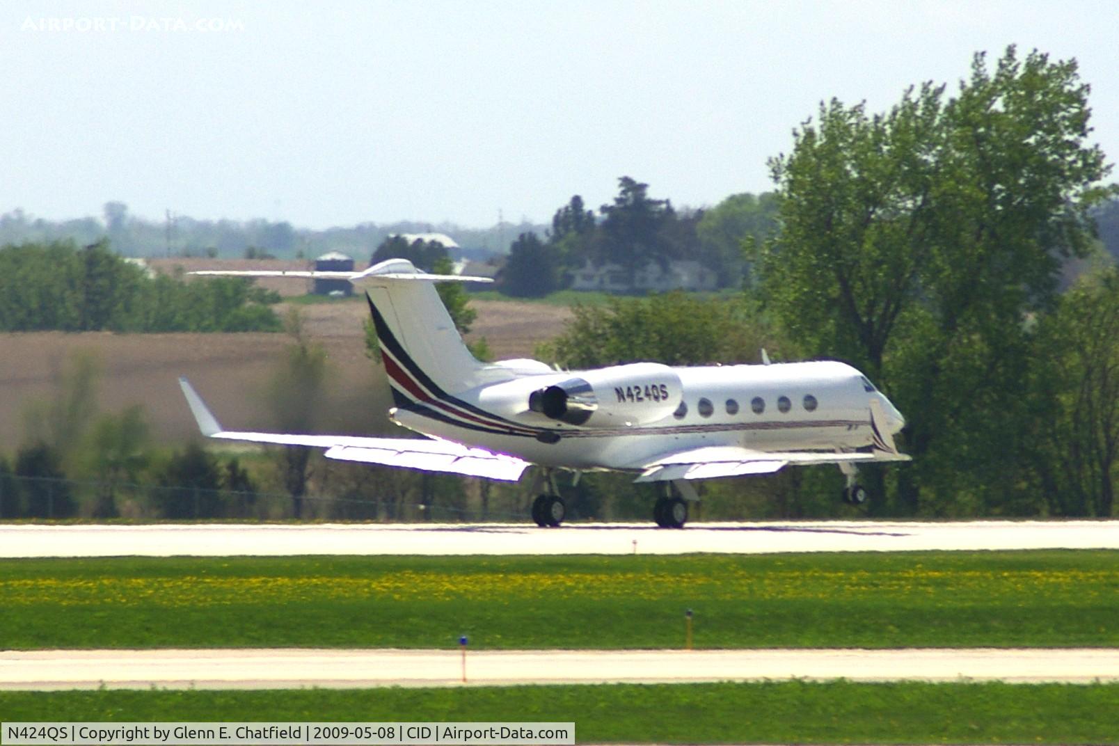 N424QS, 1997 Gulfstream Aerospace G-IV C/N 1324, Departing Runway 27